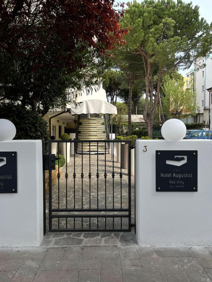 Hotel Augustus Milano Marittima Exterior foto