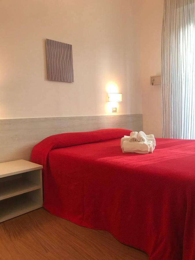 Hotel Augustus Milano Marittima Exterior foto